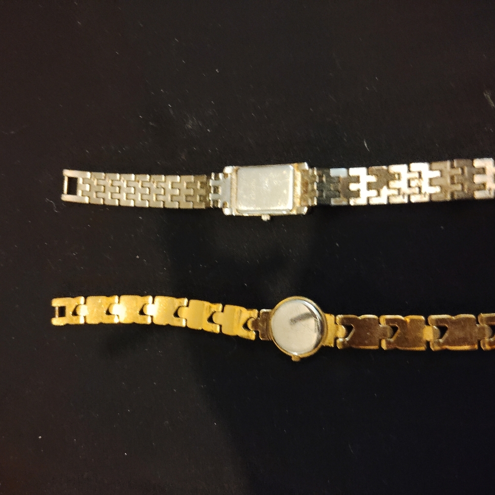 Elegant Gold Women's Watch